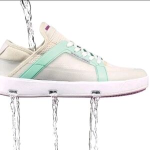 Seadoo Gray and Mint Casual Water Proof Shoes Unisex 5 (Fits Women 7-8)